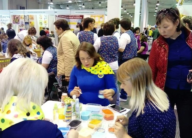 С 15 по 17 мая в Иркутске проходит областная выставка-форум «Мир семьи. Страна детства»