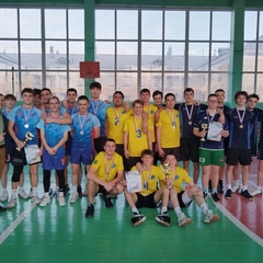         С 11 по 13 марта на базе ААТТ проходили региональные соревнования «Юность Приангарья» по волейболу среди юношей СПО. Участие приняло 7 команд, команды играли по круговой системе. В упорной борьбе места распределились: 1место-ААТТ, 2 место- АТСТ, 3